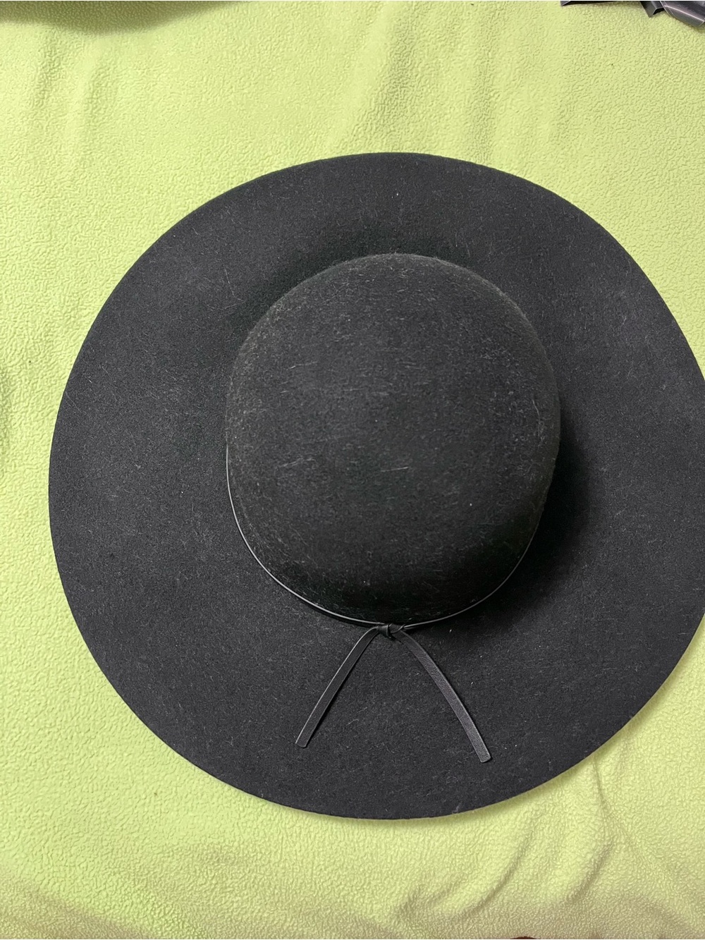 Black Wide Brim Felt Hat with Thin Bow Trim